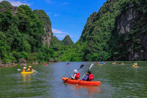 Trang An Cheo Thuyen Kayak 2713 1597939786