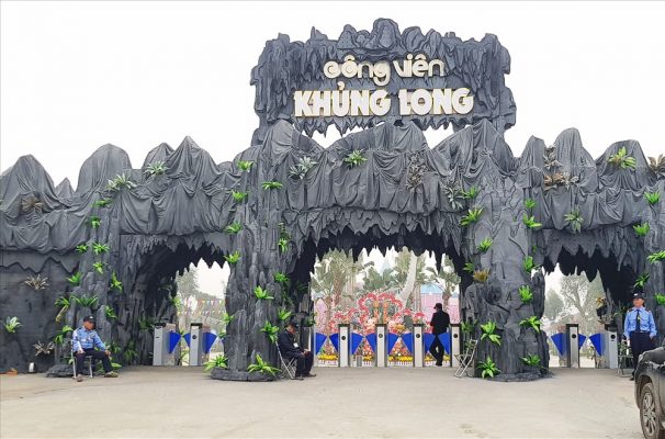 Cong Vien Khung Long Lon Nhat Mien Bac Tai Ninh Binh 10